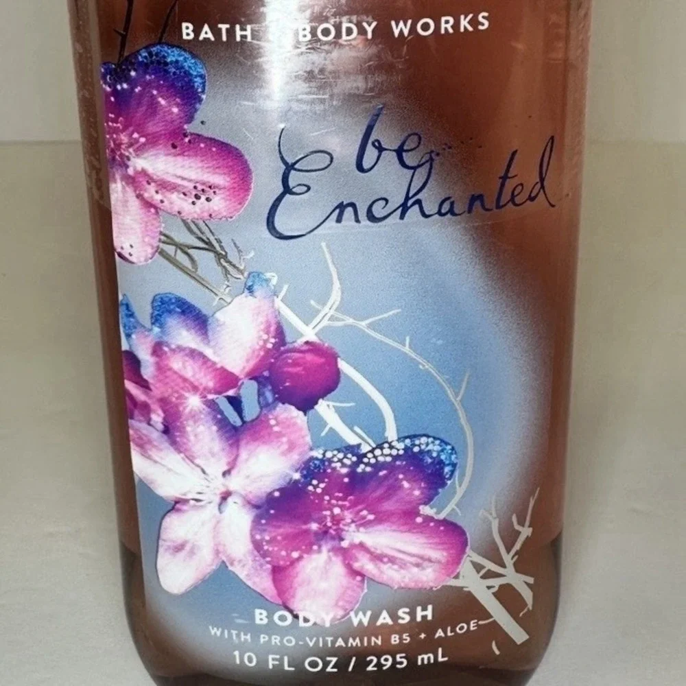 Bath & Body Works Be Enchanted Body Wash 10 oz Pomegranate Vanilla NEW